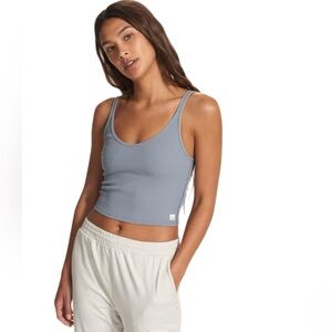Vuori ribbed crop tank Size small- like new